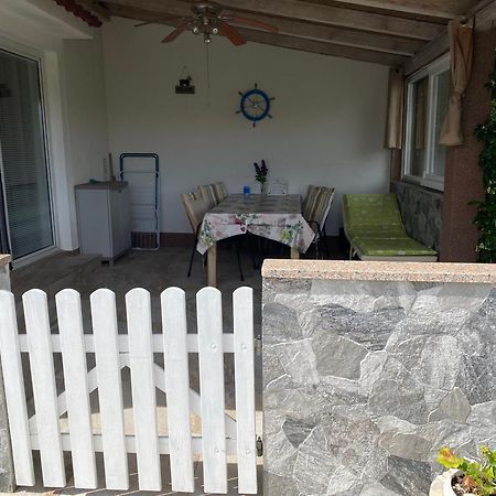 Botic Apartments Šilo Eksteriør billede