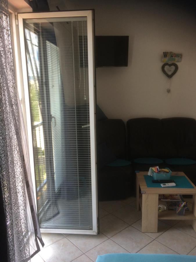 Botic Apartments Šilo Eksteriør billede