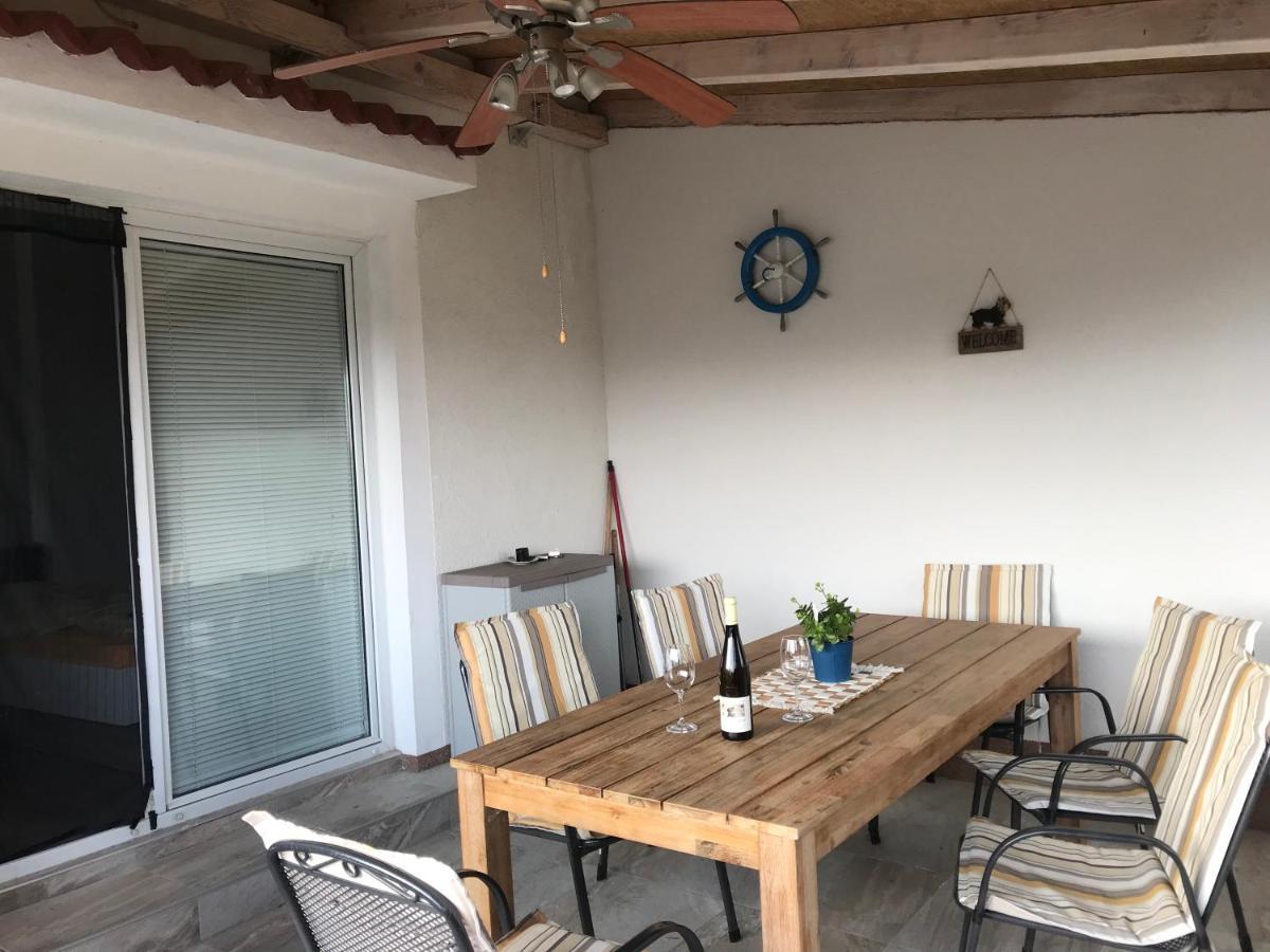 Botic Apartments Šilo Eksteriør billede