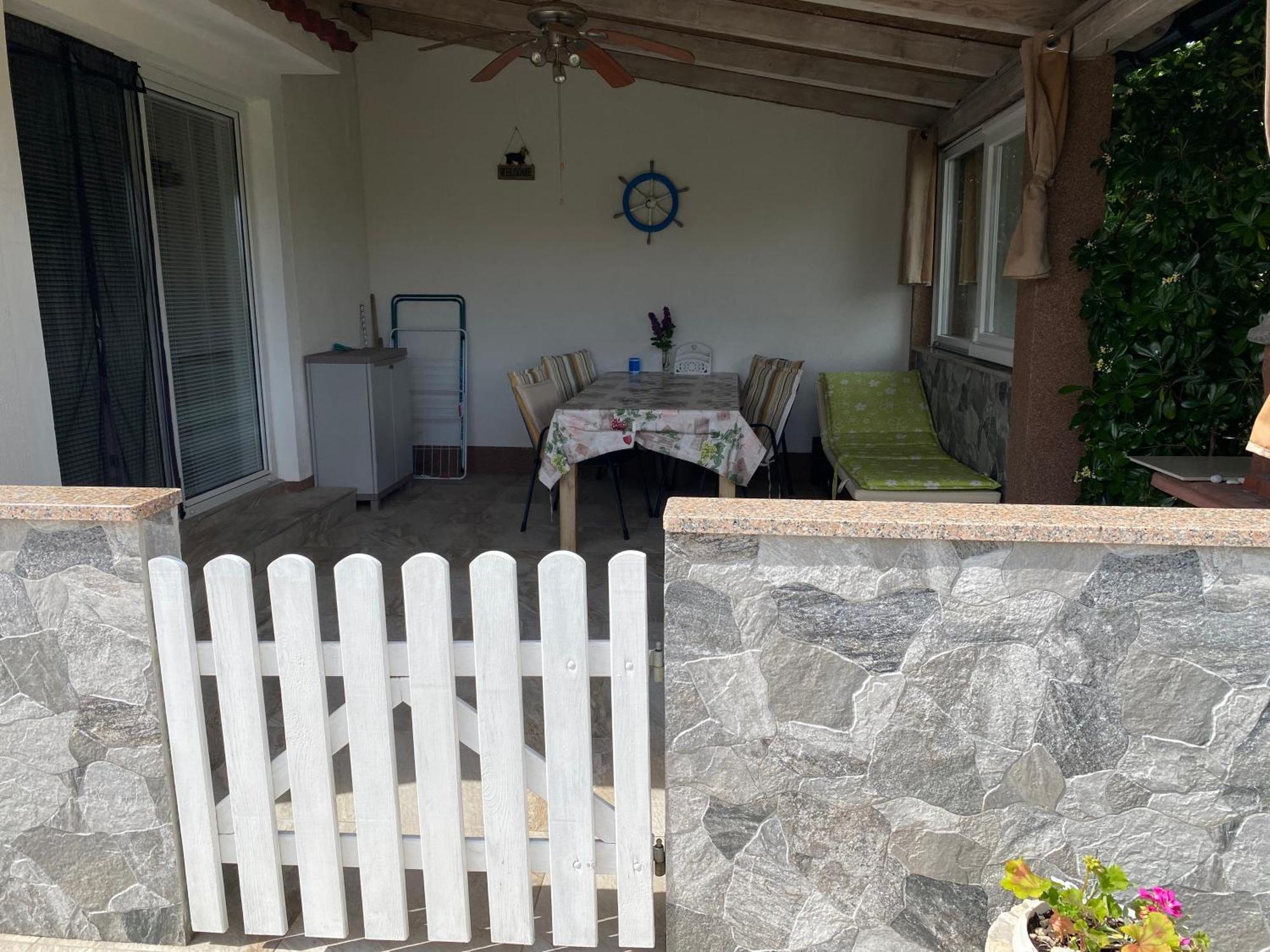 Botic Apartments Šilo Eksteriør billede
